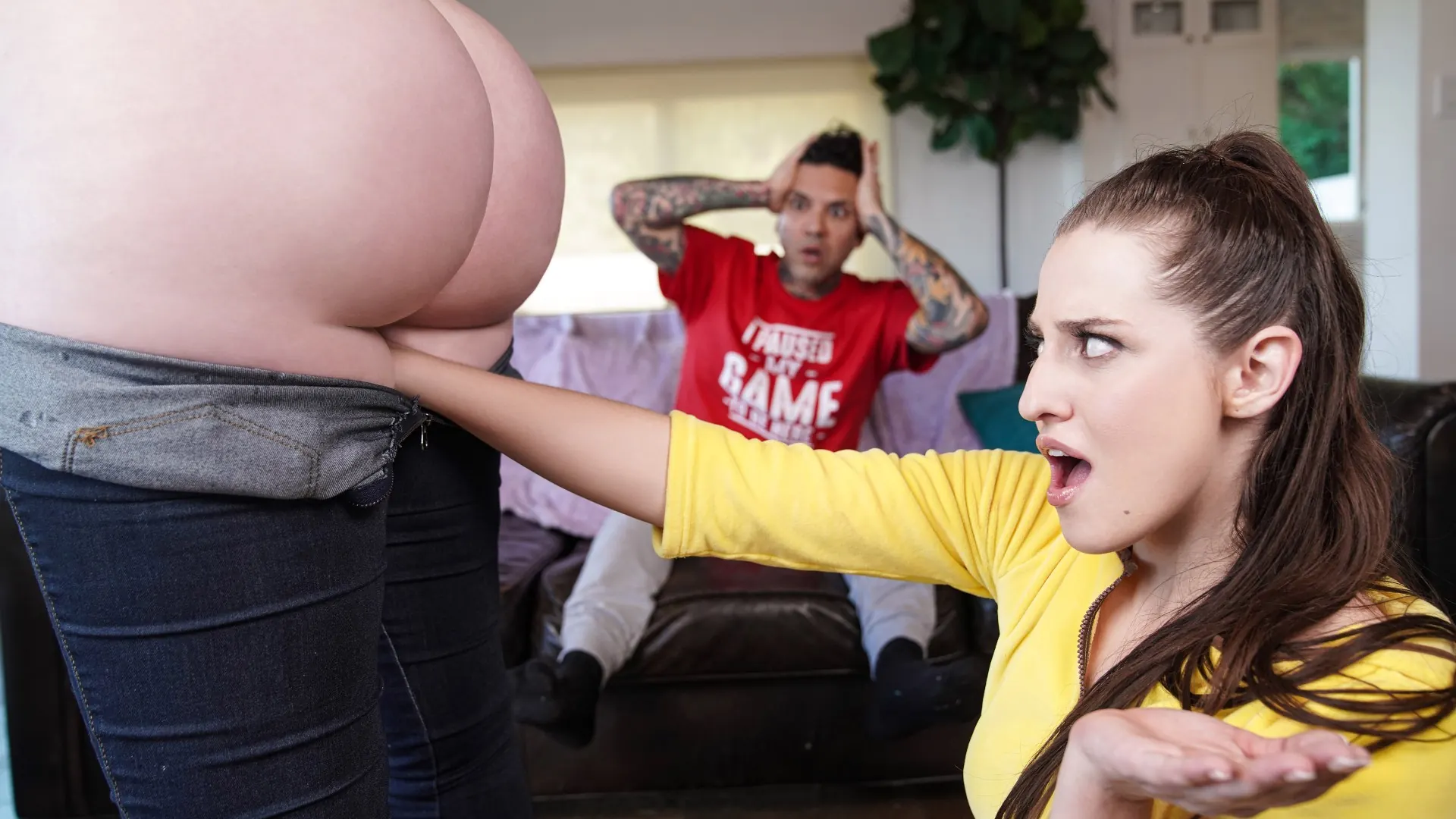 Brazzers 'Geile Cosplay süße Fäuste wunderschöne Ingwergöttin' Darsteller Aubree Valentine (Foto 1)