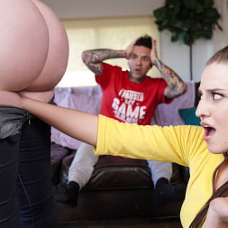 Aubree Valentine In 'Brazzers' Geile Cosplay süße Fäuste wunderschöne Ingwergöttin (Ein 1)