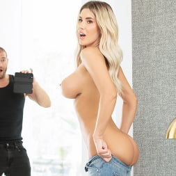 Ema Karter В 'Brazzers' Ничто не подходит, кроме его члена (Миниатюру 1)