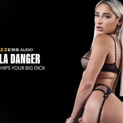 Abella Danger 在 'Brazzers' 她崇拜你的大雞巴 (縮略圖 1)