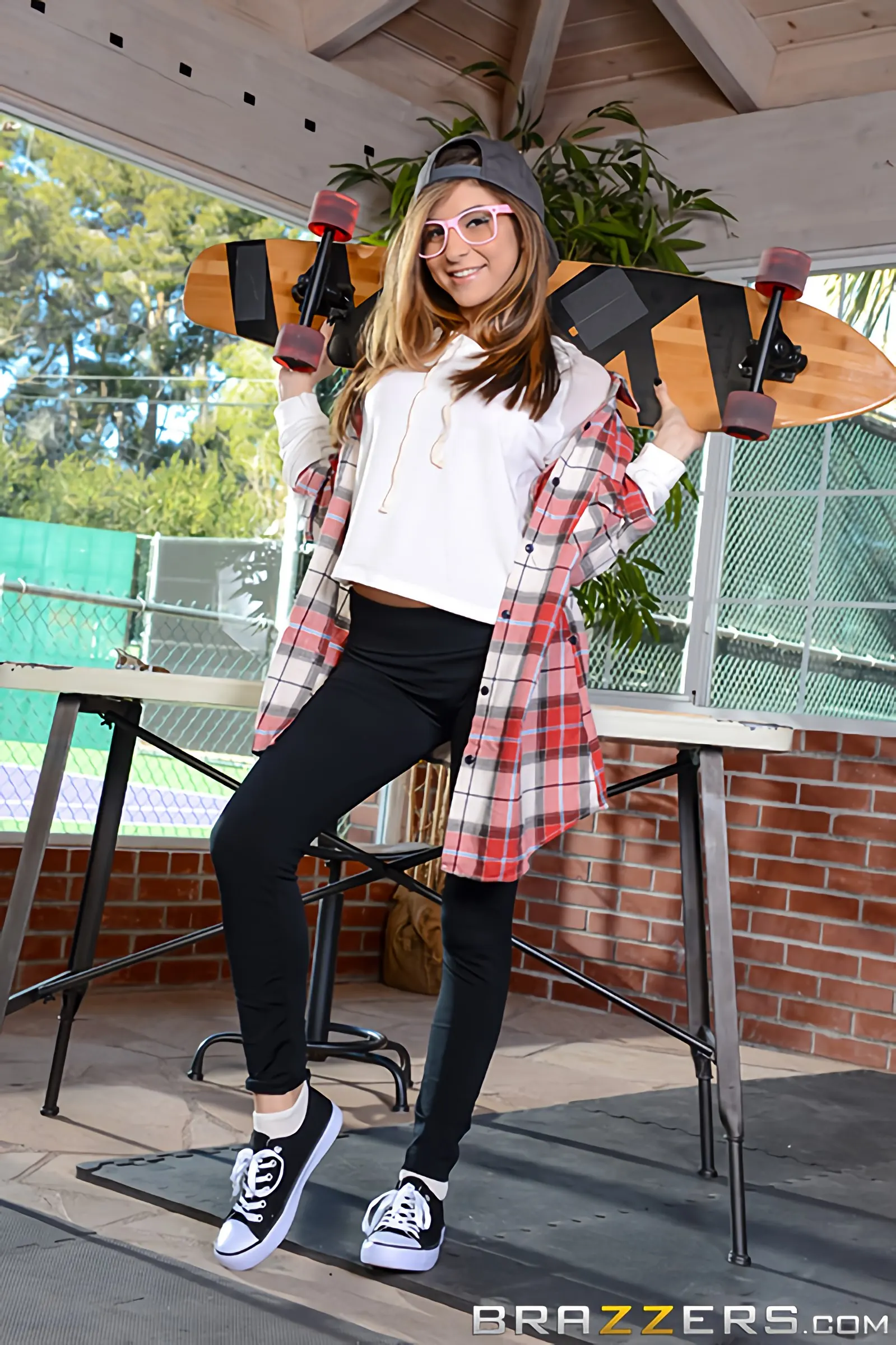 Brazzers 'Kein Skatewhoreding' Darsteller Nina North (Foto 8)