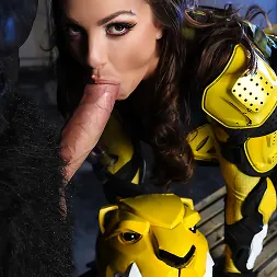 Abigail Mac in 'Brazzers' Power Bangers - A XXX Parody Part 4 (Thumbnail 2)