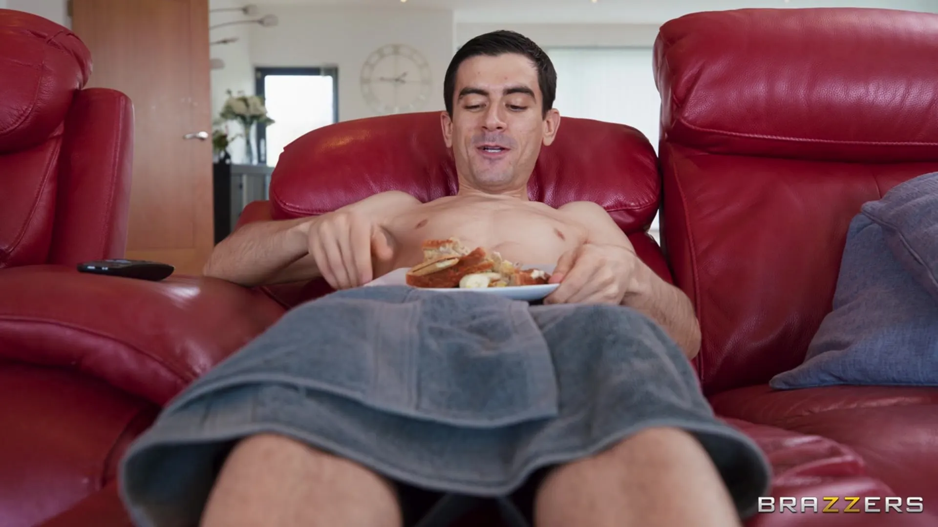 Brazzers 'छूट के लिए डबल डिक' अभिनीत Ema Karter (फोटो 2)