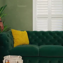 Jennifer White in 'Brazzers' Electrifying a Bored Housewife (Thumbnail 5)