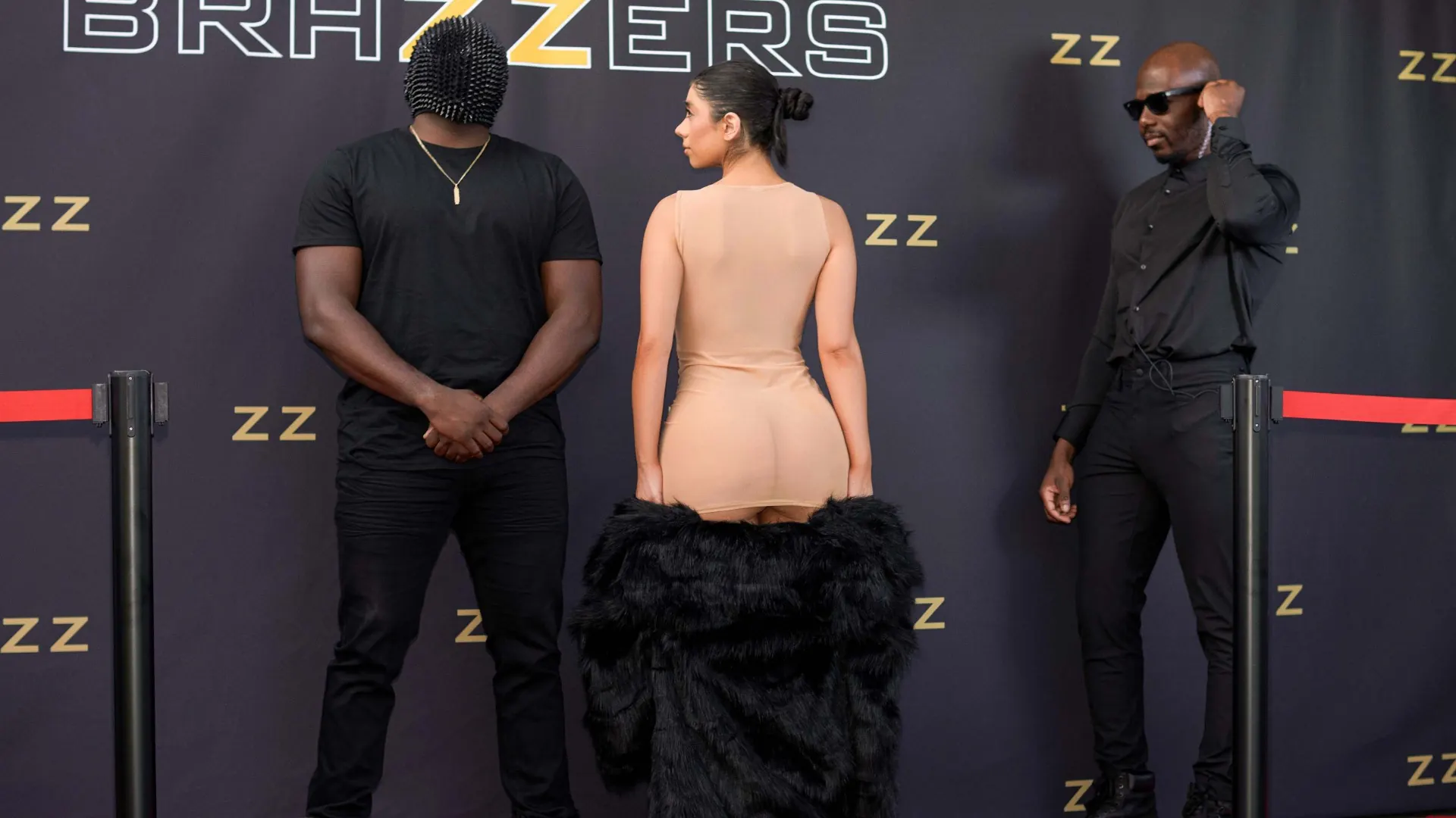 Brazzers 'Brazzers Loves Violet's Asshole' starring Violet Myers (Photo 1)