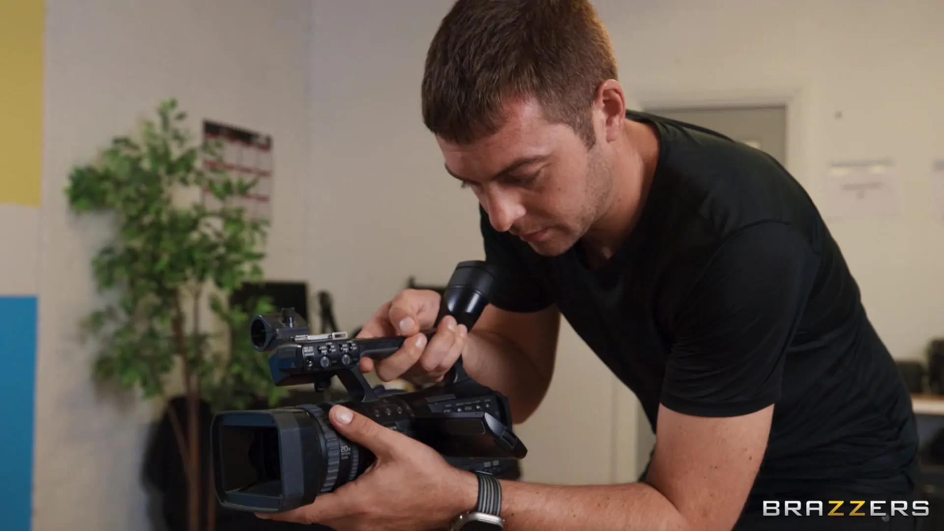 Beth Bennett 在 '早安,木頭!' from 'Brazzers' (照片 20) Brazzers '早安,木頭!' 主演 Beth Bennett (照片 20)