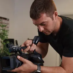 Beth Bennett В 'Brazzers' Доброе утро, дерево! (Миниатюру 20)