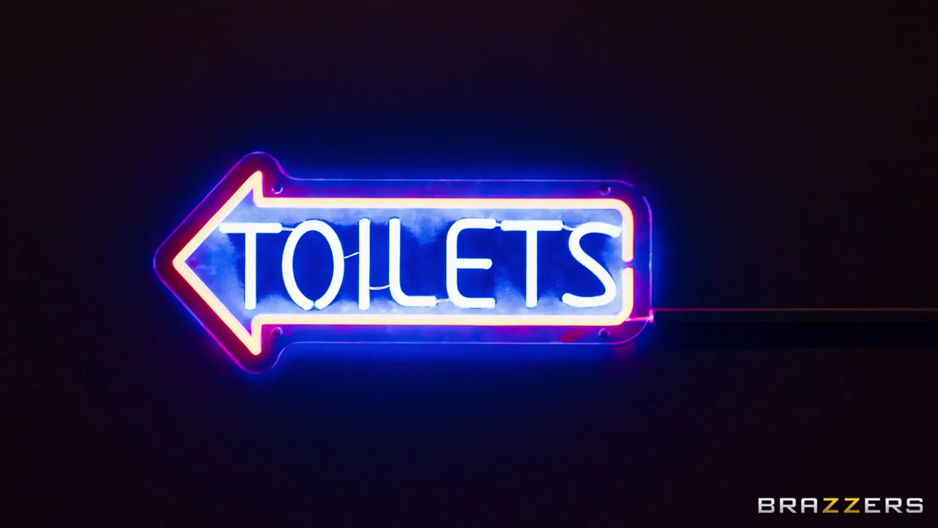 Brazzers 'Springen und Klopfen' Darsteller Lia Lin (Foto 8)