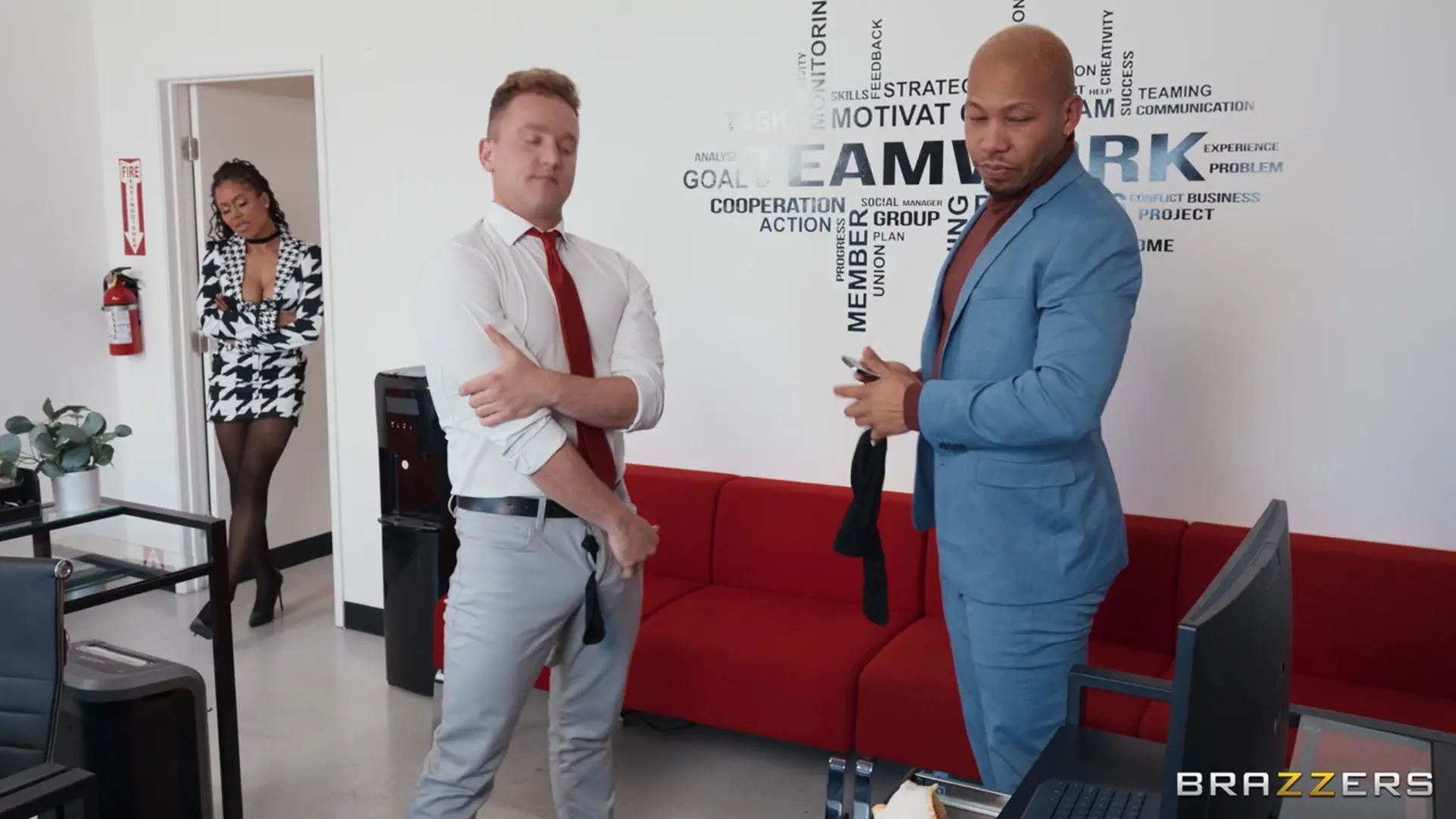 Brazzers 'Many Holes To Fill' starring Kira Noir (Photo 8)