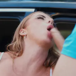 La Petite Ange en 'Brazzers' Haciendo autostop (Miniatura 36)