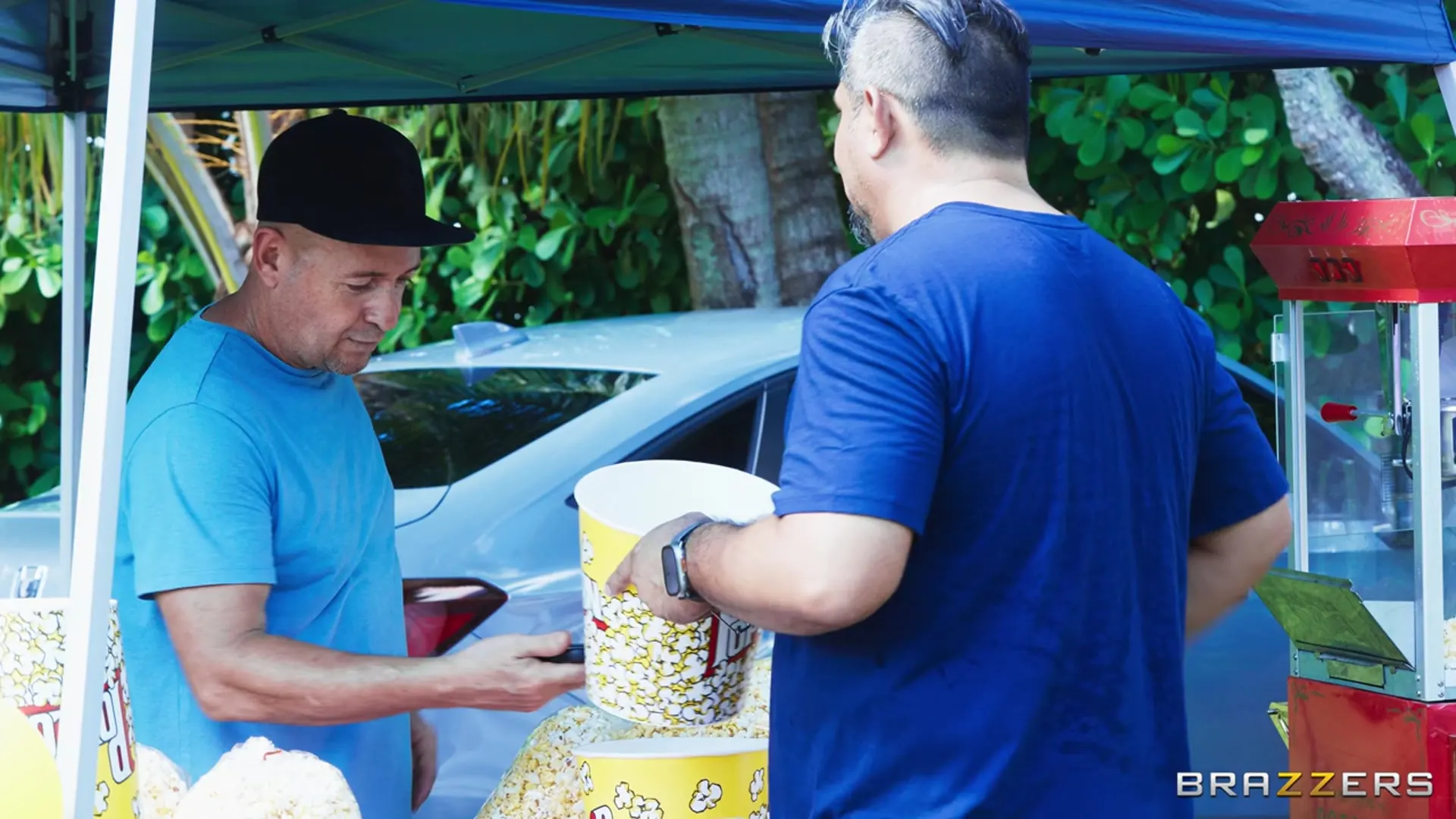 Brazzers 'Der große O-Orange-Stand' Darsteller Nikki Nicole (Foto 4)