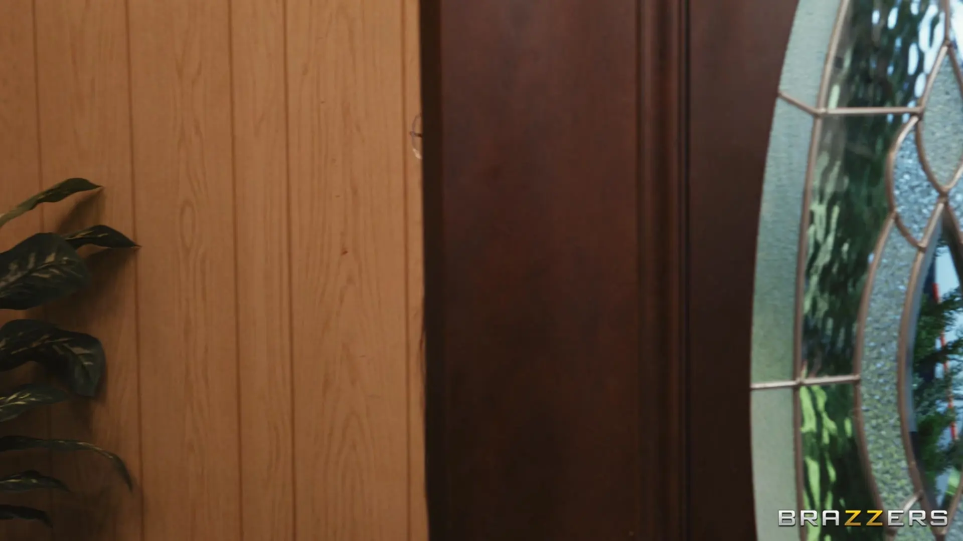 Brazzers 'Glory House - Episode 2' starring Kira Noir (Photo 4)