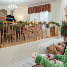 Ashlyn Angel In 'Brazzers' Dilf füttert sie mit seiner Ladung und es ist ein Wrap (Ein 4)