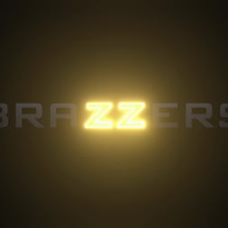 Alexis Doll In 'Brazzers' 2 für 1 Waschsalon-Muschi (Ein 1)