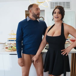 Sarah Arabic in 'Brazzers' Shirtcocking For The Win (Thumbnail 4)
