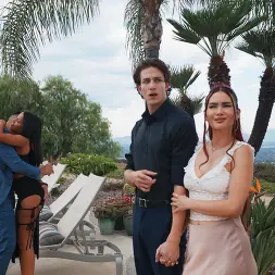 Carmen Caliente 在 'Brazzers' 鄰里搖擺：第一部分 (縮略圖 4)