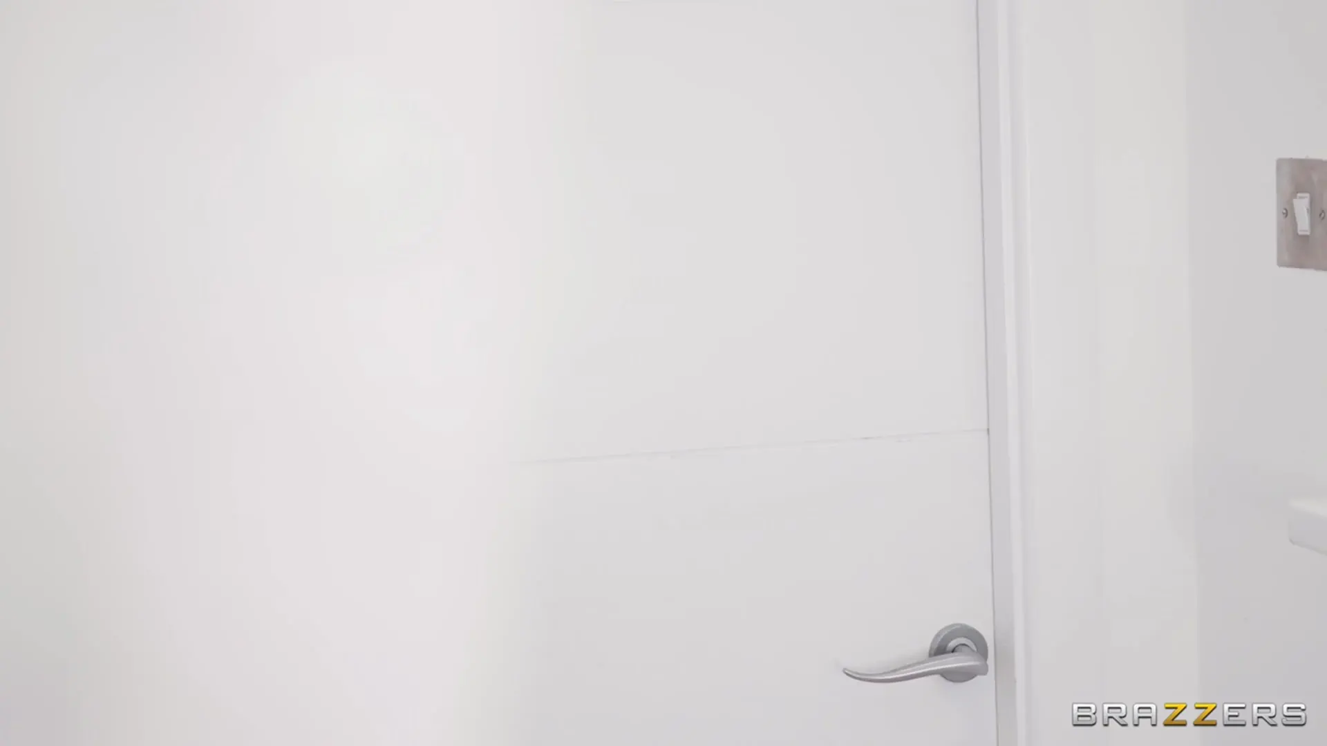 Brazzers 'Betrügen fühlt sich gut an' Darsteller Raissa Bellini (Foto 4)