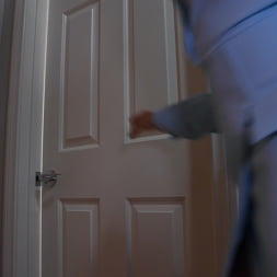 Kayley Gunner en 'Brazzers' Encuentro de puertas abiertas caliente (Miniatura 8)