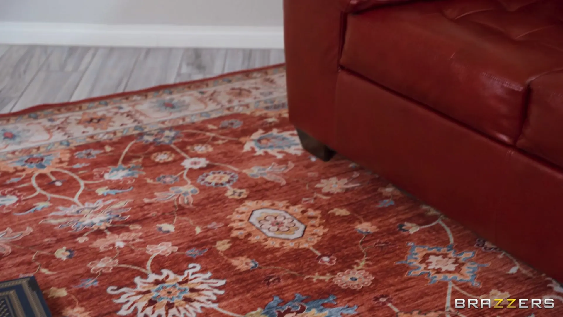 Brazzers 'Весь в сперме моего спасителя' Ролях Rissa May (Фото 8)