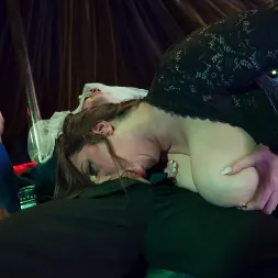 Luna Doll en 'Brazzers' El ciervo (Miniatura 20)