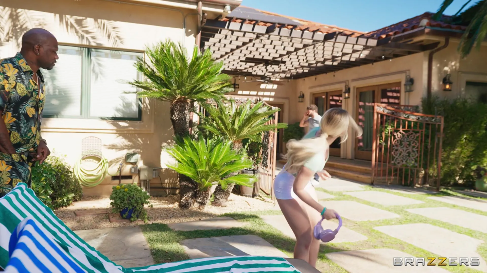 Britt Blair In 'Urlaubs-Fickmodus aktiviert: Teil 2' from 'Brazzers' (Foto 12) Brazzers 'Urlaubs-Fickmodus aktiviert: Teil 2' Darsteller Britt Blair (Foto 12)