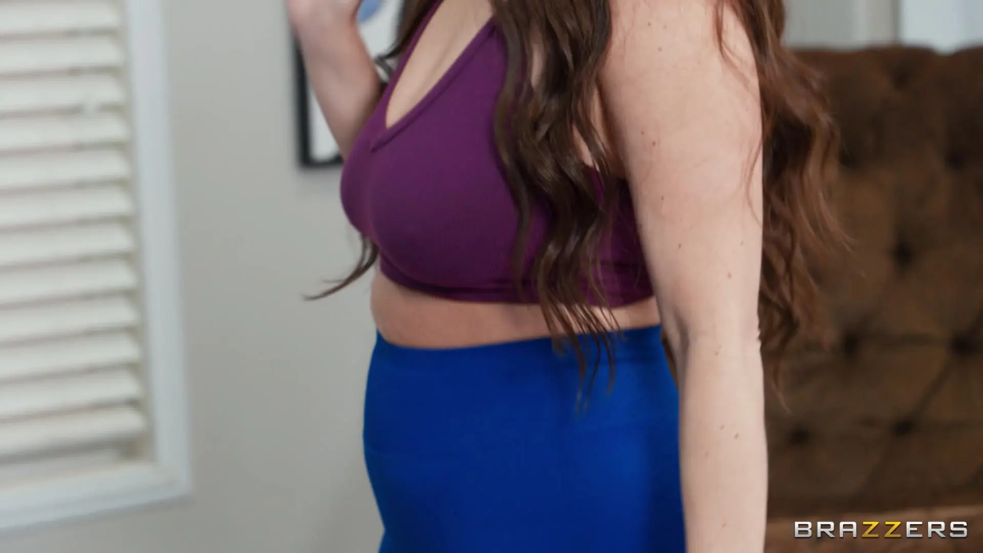 Brazzers 'Den Nachbarn zerreißen' Darsteller Koda Monroe (Foto 1)