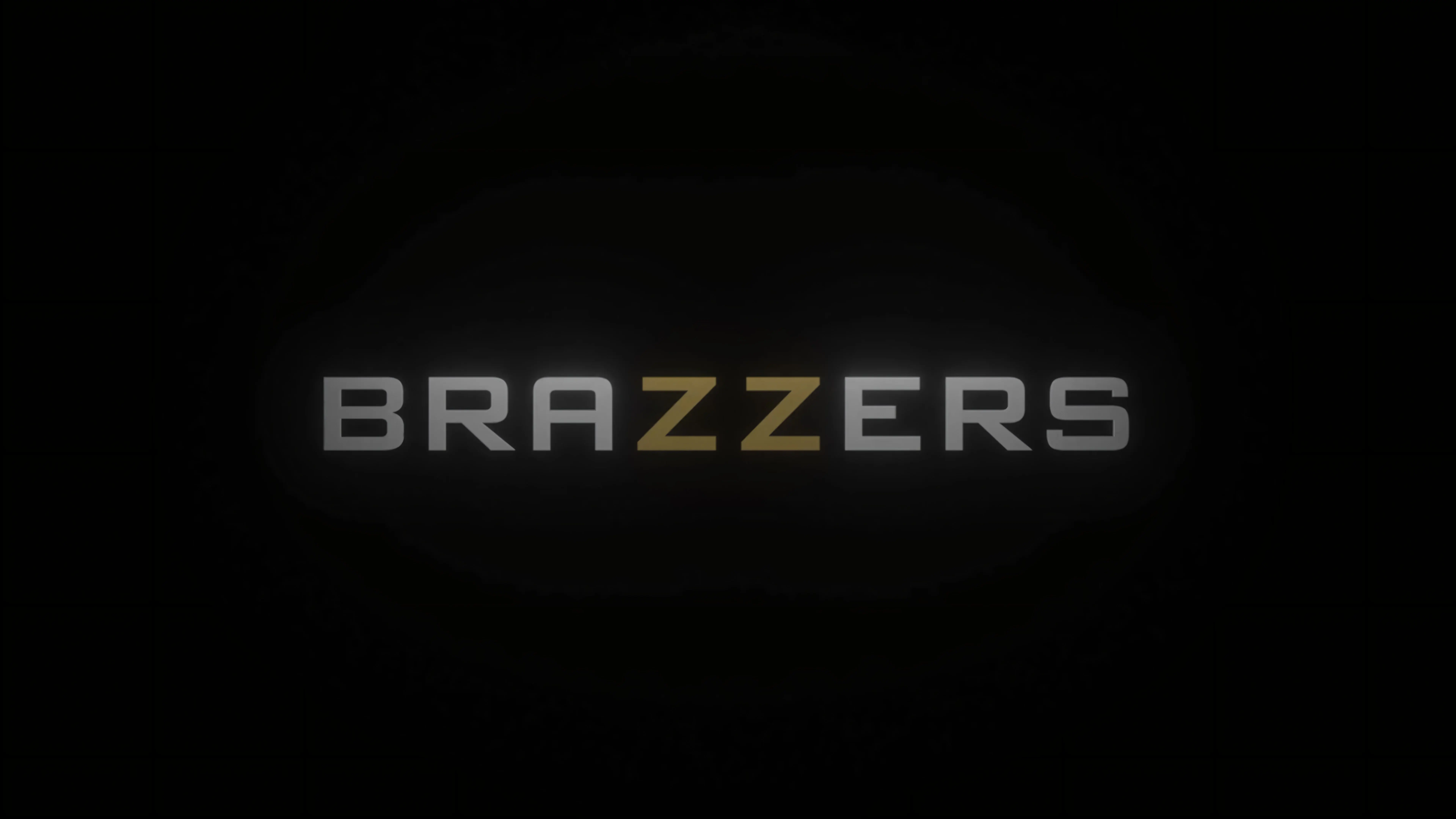 Brazzers 'Инцидент в буккаке' Ролях Alexis Fawx (Фото 1)