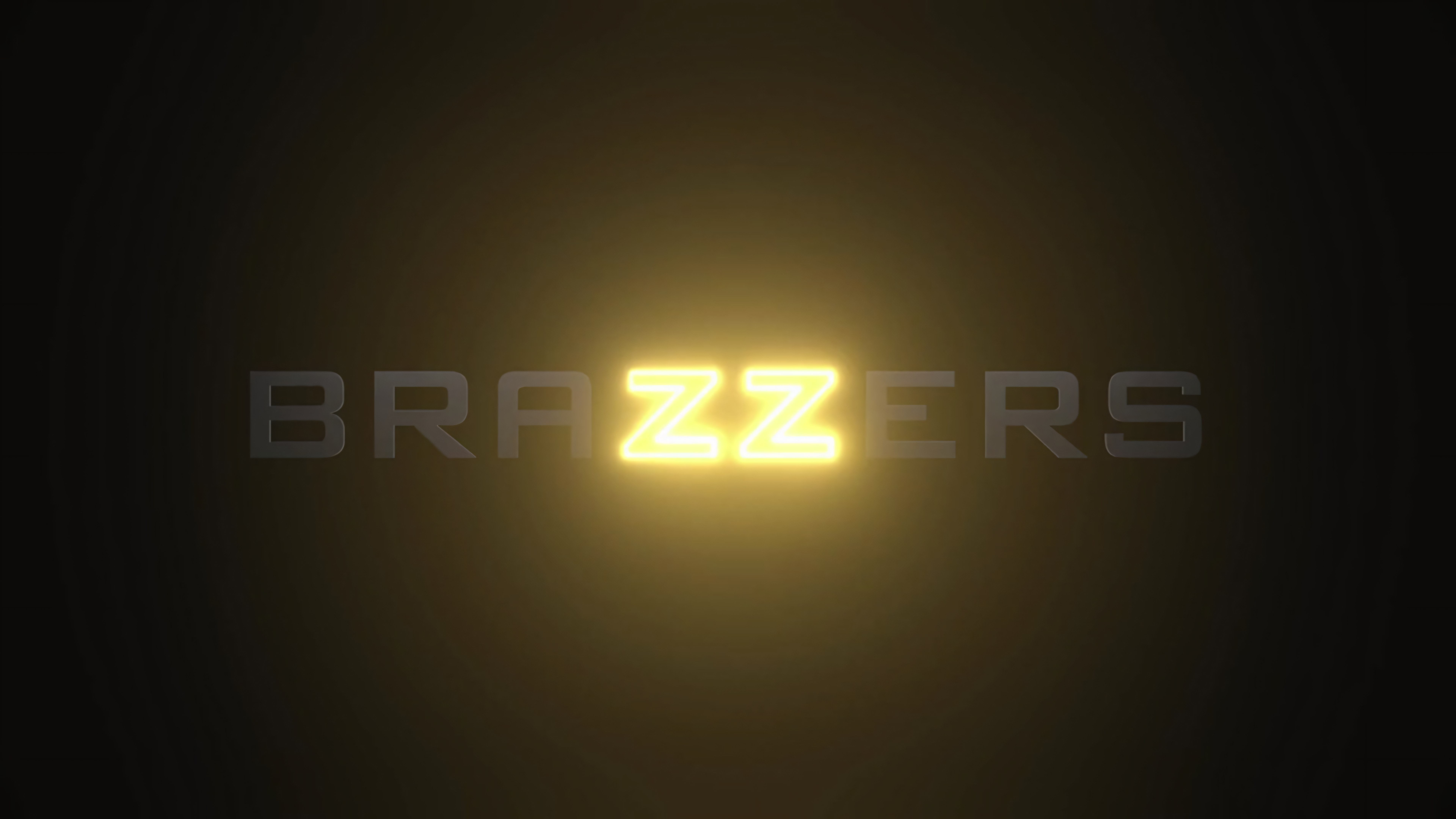 Brazzers 'ब्रेज़र्स पॉडकास्ट: एपिसोड 16' अभिनीत Kira Noir (फोटो 1)