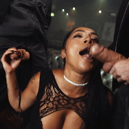 Yasmina Khan In 'Brazzers' Rückkehr des Jordi (Ein 16)