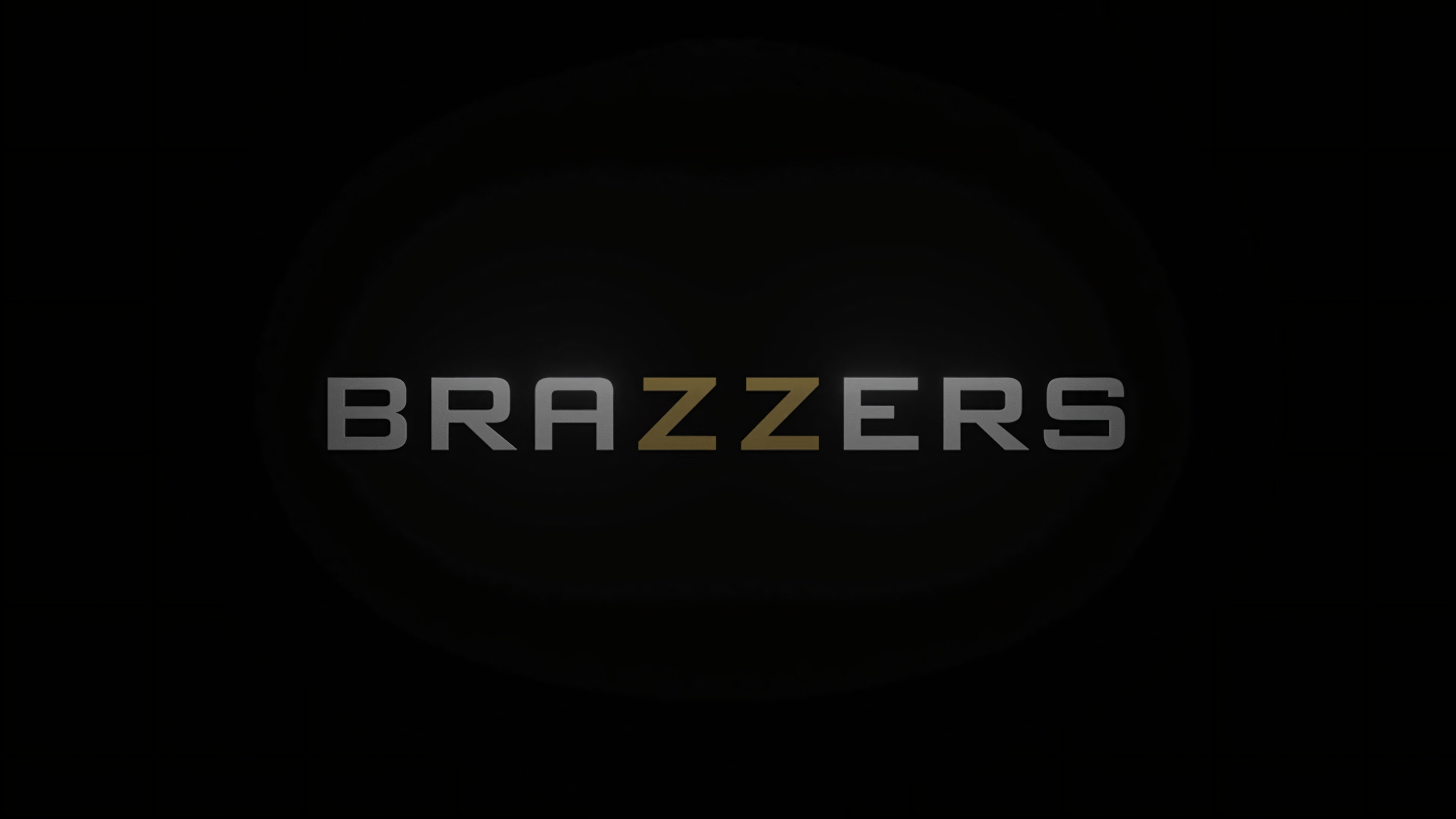 Brazzers 'काली मेट्रो की सवारी करती है!' अभिनीत Kali Roses (फोटो 1)
