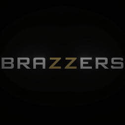 Kali Roses 在 'Brazzers' 卡莉搭地鐵！ (縮略圖 1)