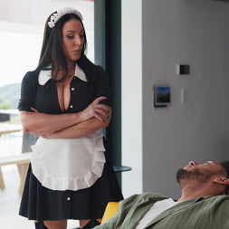 Angela White में 'Brazzers' ऑर्डर करने के लिए नौकरानी (थंबनेल 4)
