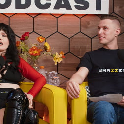 Yhivi In The Brazzers Podcast: Folge 18 (Foto 44) Yhivi In 'Brazzers' The Brazzers Podcast: Folge 18 (Ein 44)