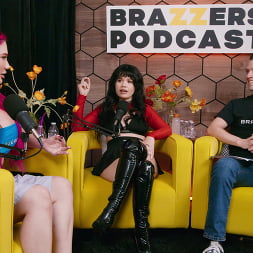 Yhivi In The Brazzers Podcast: Folge 18 (Foto 48) Yhivi In 'Brazzers' The Brazzers Podcast: Folge 18 (Ein 48)