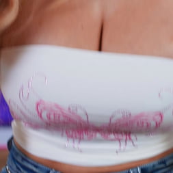 Sinatra Monroe in 'Brazzers' Slut Smashes Prude Pussy (Thumbnail 1)