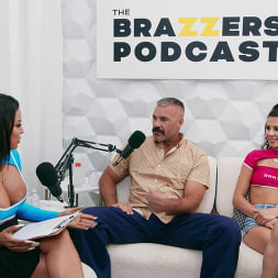 Luna Star 在 The Brazzers 播客:第19集 (照片 4) Luna Star 在 'Brazzers' The Brazzers 播客:第19集 (縮略圖 4)