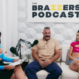 Luna Star 在 The Brazzers 播客:第19集 (照片 16) Luna Star 在 'Brazzers' The Brazzers 播客:第19集 (縮略圖 16)