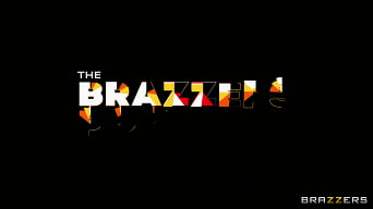 Luna Star In 'The Brazzers Podcast: Folge 19'