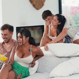 Carolina Guerrero in 'Brazzers' Sniffing Out The Sneaky Scrunchie (Thumbnail 12)