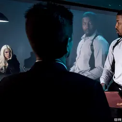 Bridgette B en 'Brazzers' Rich Fucks: Parte 3 (Miniatura 1)