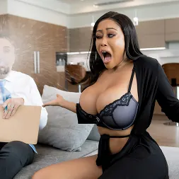 Moriah Mills 在 'Brazzers' Moriah操她的繆斯 (縮略圖 6)