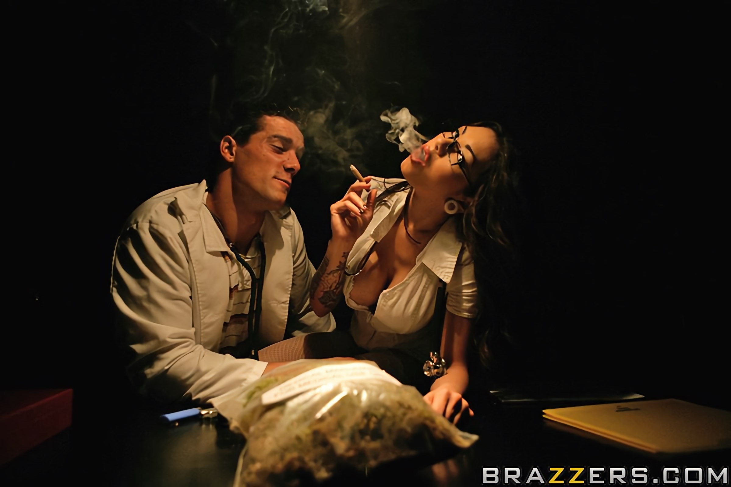 Brazzers 'Marijuana Madness!!!' starring Adrenalynn (Photo 5)