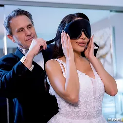 Lela Star in 'Brazzers' Blindfolded Bride (Thumbnail 1)