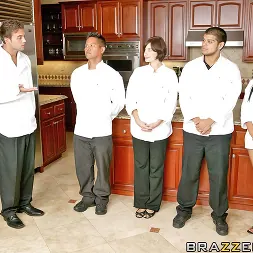 Elena Heiress In 'Brazzers' Chef ram mes Küche (Ein 7)