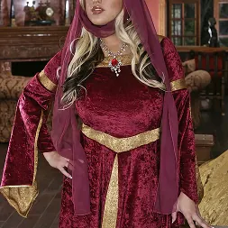 Memphis Monroe in 'Brazzers' Sleeping Booty (Thumbnail 1)