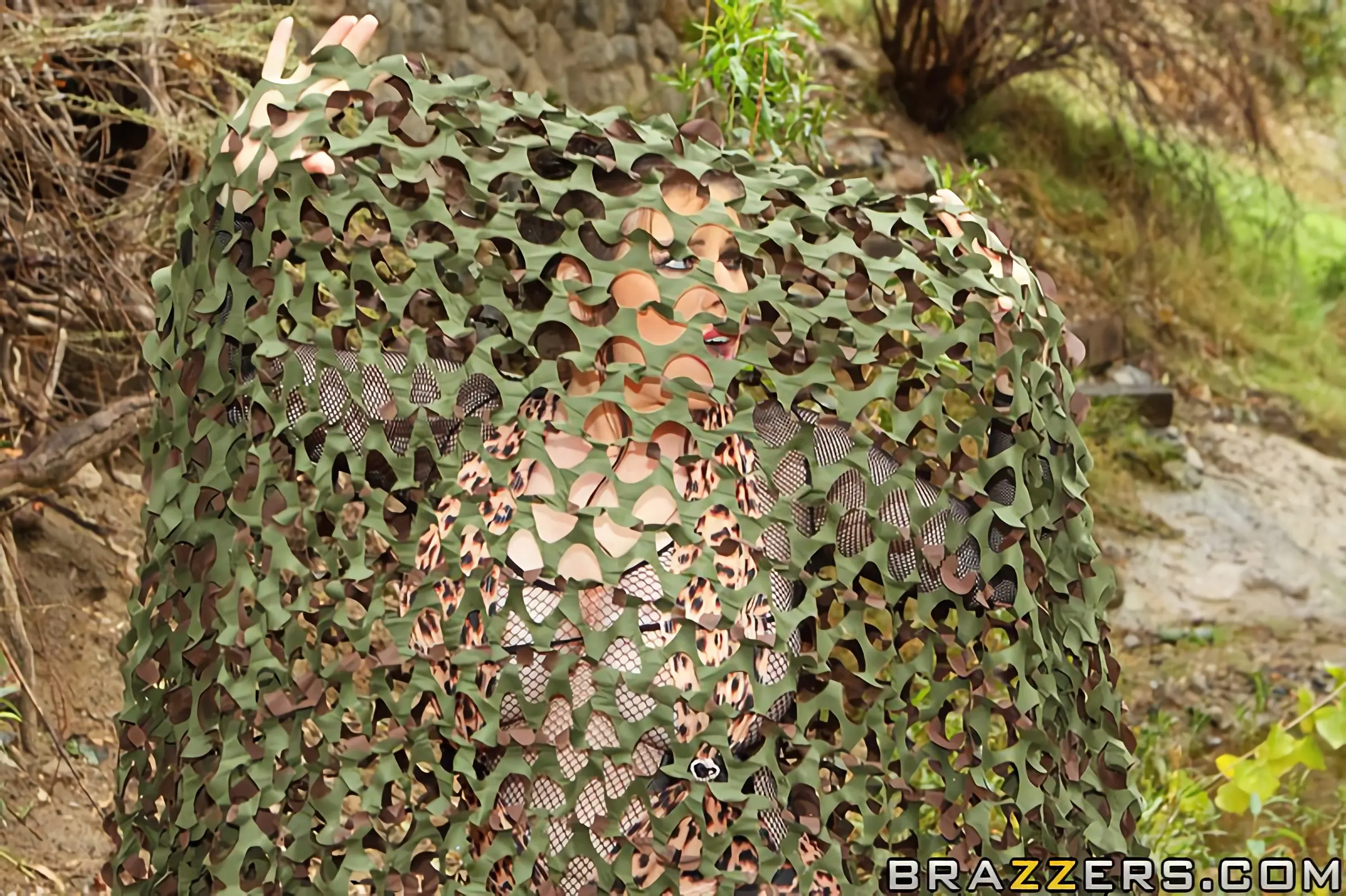 Brazzers 'Big Booty Hunter' starring Daphne Rosen (Photo 5)