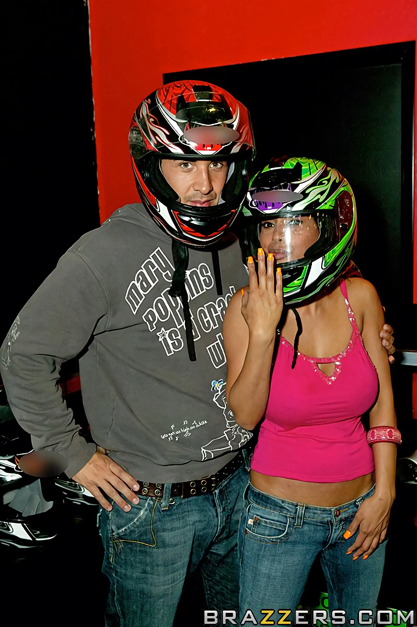 Brazzers 'Eine neue Herausforderung' Darsteller Priya Anjeli Rai (Foto 4)