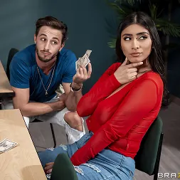 Violet Myers in 'Brazzers' Violet's Backpack Hack (Thumbnail 2)