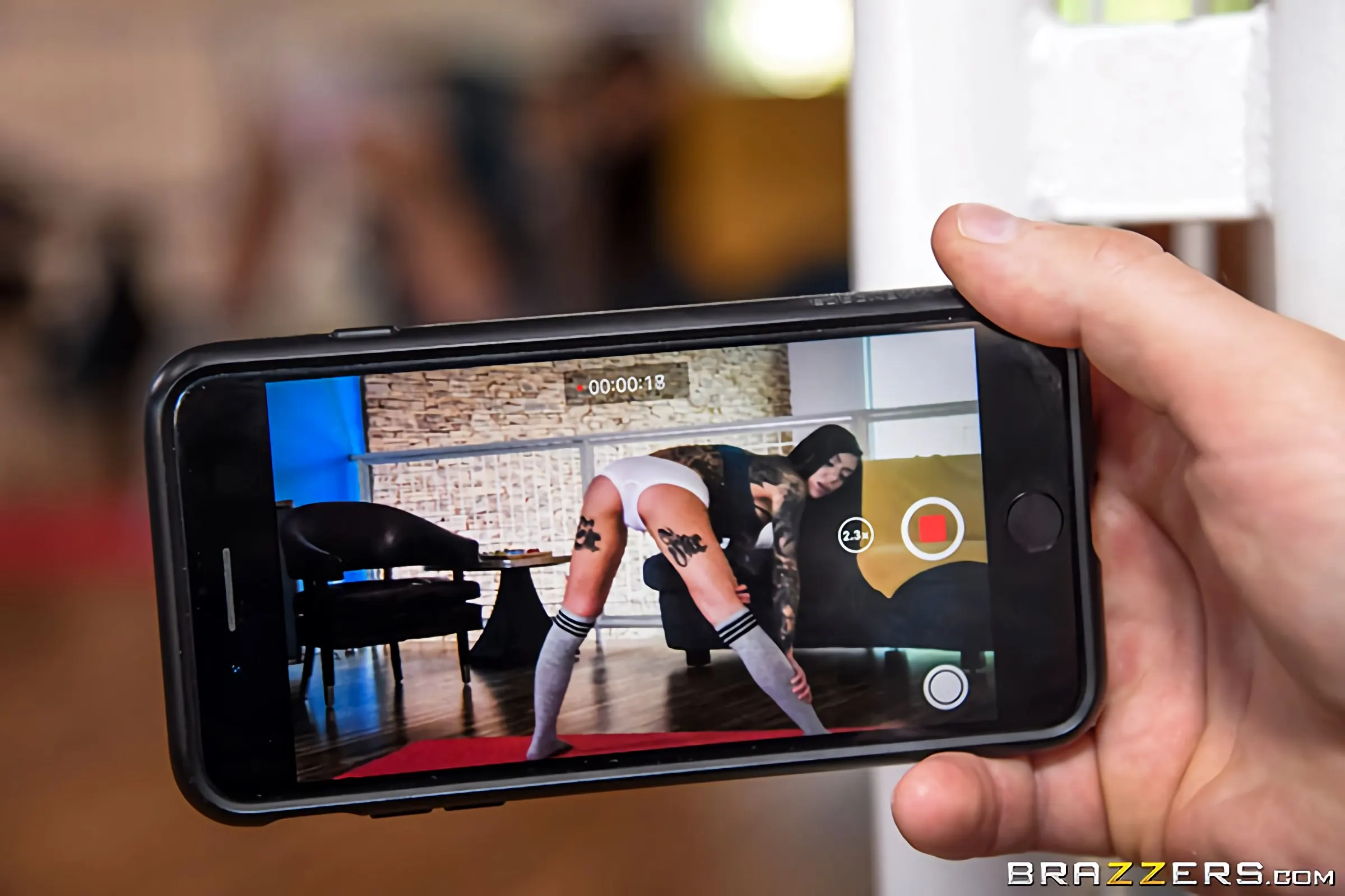 Brazzers 'Ich werde ficken, wer ich will!' Darsteller Karma Rx (Foto 1)