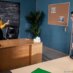 Jennifer White In 'Brazzers' Cumming zur Klasse (Ein 1)